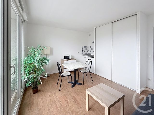 Appartement F1 &agrave; louer - 1 pi&egrave;ce - 22,21 m2 - Orleans - 45 - CENTRE