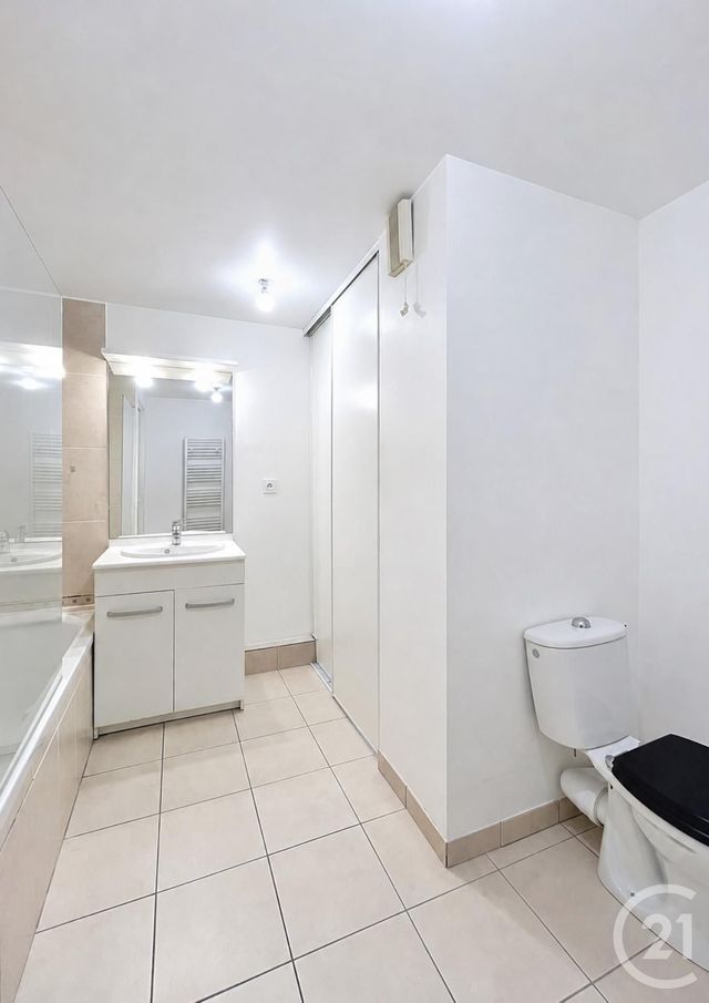 Appartement F2 &agrave; louer - 2 pi&egrave;ces - 44,06 m2 - Orleans - 45 - CENTRE