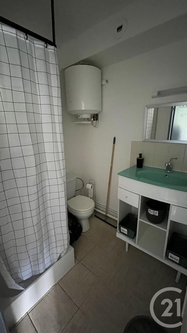 Appartement Studio &agrave; louer - 1 pi&egrave;ce - 16,55 m2 - Orleans - 45 - CENTRE