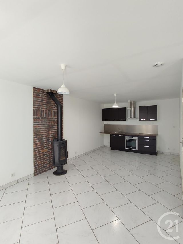 Maison &agrave; louer - 4 pi&egrave;ces - 79,50 m2 - Neuville Aux Bois - 45 - CENTRE