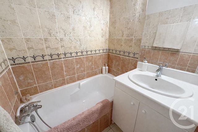 Appartement F2 &agrave; louer - 2 pi&egrave;ces - 42 m2 - St Jean De Braye - 45 - CENTRE