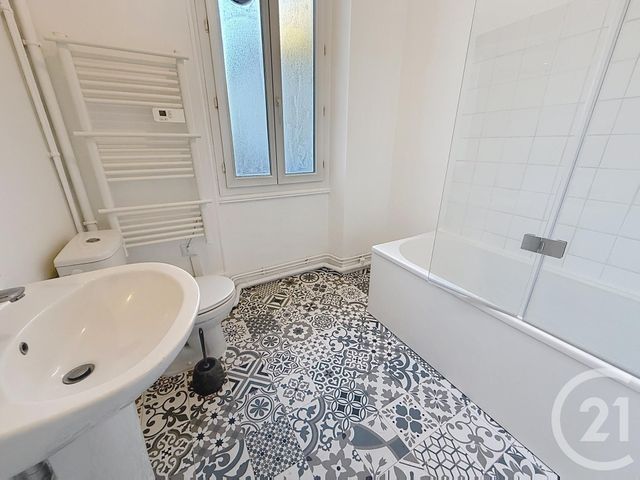 Appartement F3 &agrave; louer - 3 pi&egrave;ces - 53,05 m2 - Orleans - 45 - CENTRE