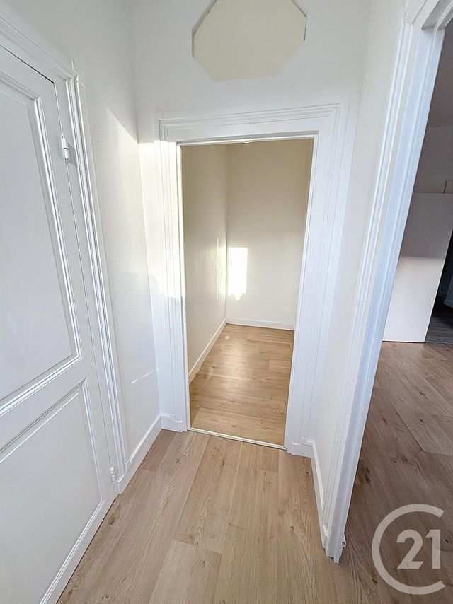 Appartement F3 &agrave; louer - 3 pi&egrave;ces - 53,05 m2 - Orleans - 45 - CENTRE