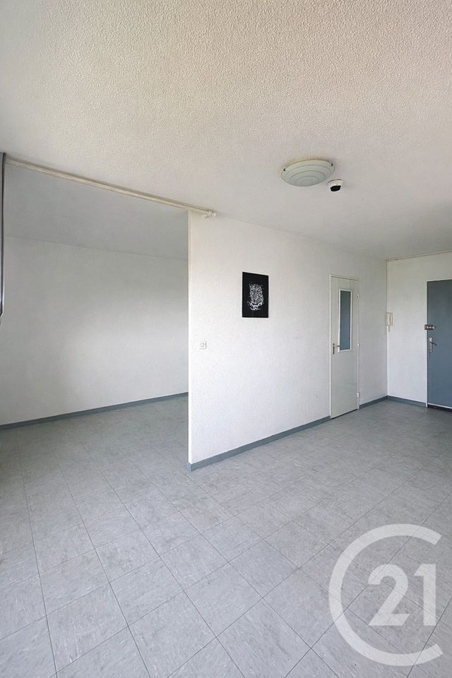 Appartement F1 bis &agrave; louer - 2 pi&egrave;ces - 33,90 m2 - Orleans - 45 - CENTRE
