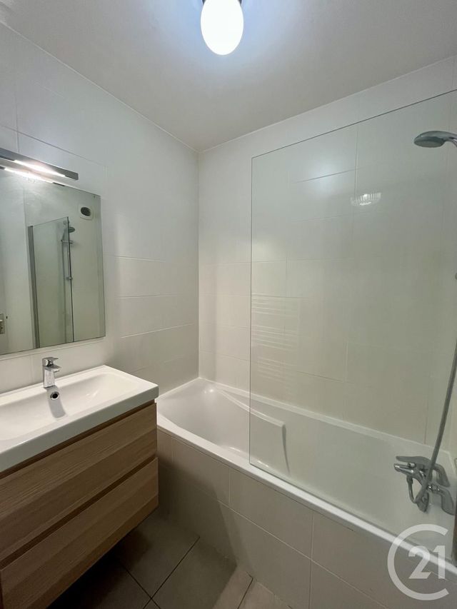 Appartement F2 &agrave; louer - 2 pi&egrave;ces - 53 m2 - Orleans - 45 - CENTRE