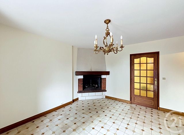 Maison &agrave; louer - 4 pi&egrave;ces - 113 m2 - Mareau Aux Pres - 45 - CENTRE