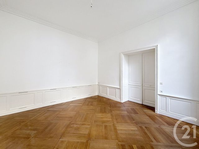 Maison &agrave; louer - 8 pi&egrave;ces - 201,51 m2 - Orleans - 45 - CENTRE