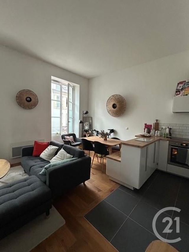 Appartement F2 &agrave; louer - 2 pi&egrave;ces - 41,15 m2 - Orleans - 45 - CENTRE