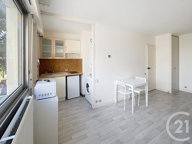 Appartement F1 &agrave; louer - 1 pi&egrave;ce - 24,33 m2 - Orleans - 45 - CENTRE