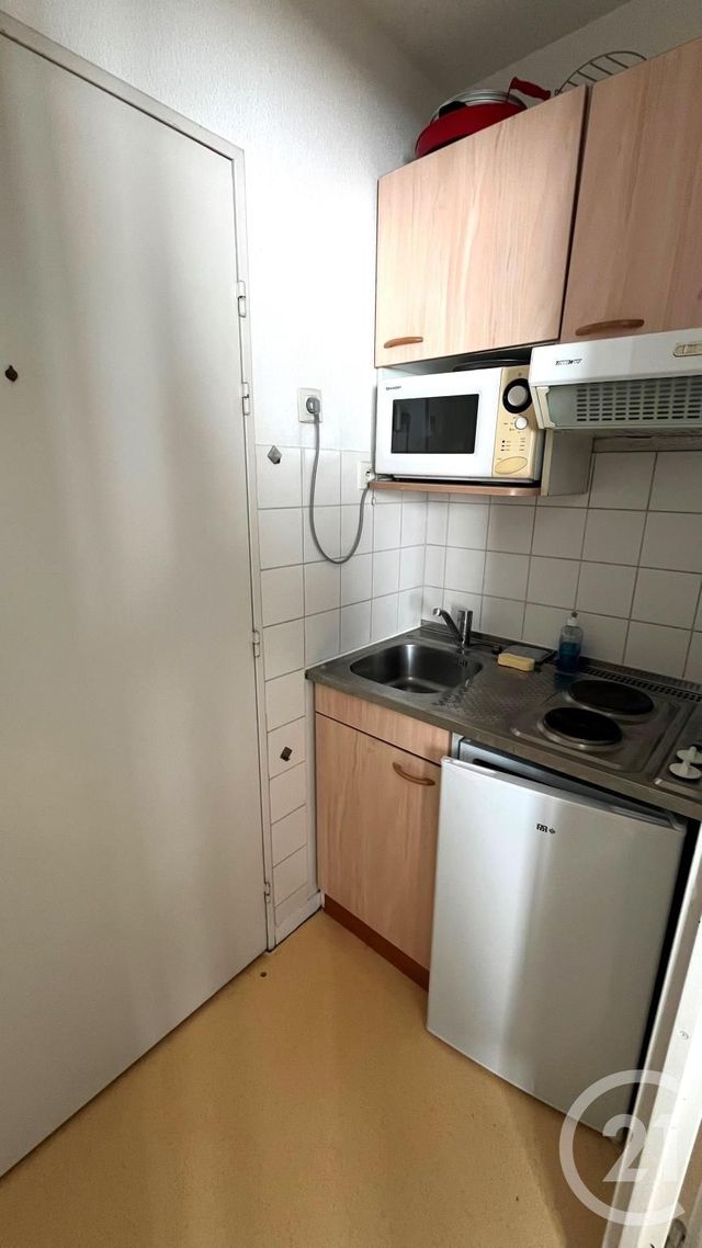 Appartement Studio &agrave; louer - 1 pi&egrave;ce - 19 m2 - Orleans - 45 - CENTRE