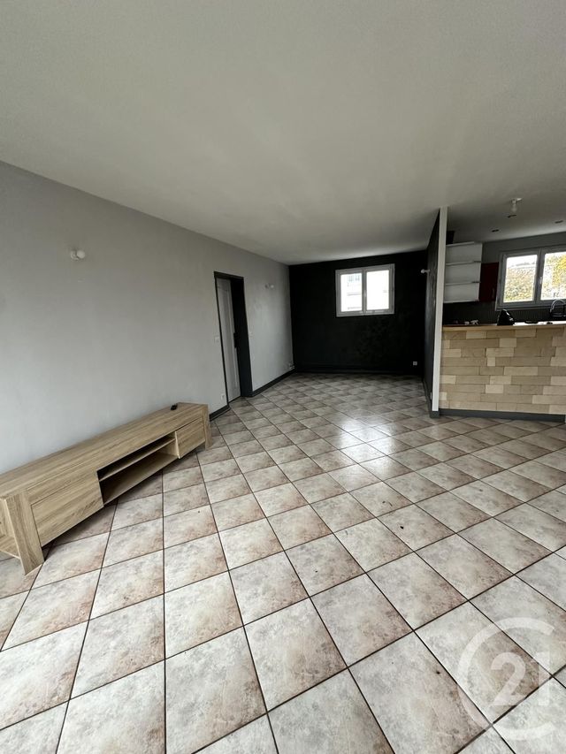 Appartement F4 &agrave; louer - 4 pi&egrave;ces - 80 m2 - St Jean De Braye - 45 - CENTRE