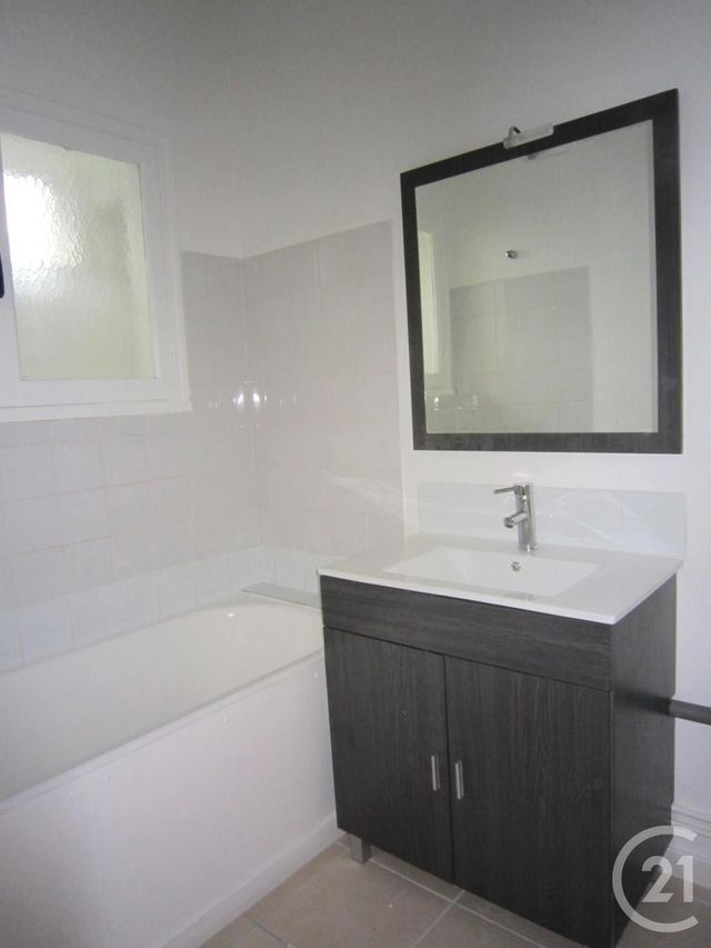 Appartement F1bis &agrave; louer - 2 pi&egrave;ces - 40,50 m2 - Orleans - 45 - CENTRE