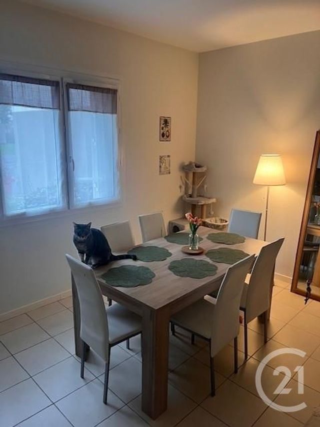 Appartement F1bis &agrave; louer - 2 pi&egrave;ces - 40,50 m2 - Orleans - 45 - CENTRE