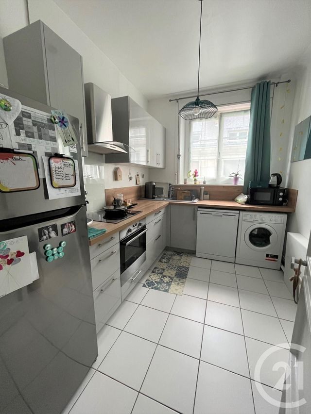 Appartement F3 &agrave; louer - 3 pi&egrave;ces - 89,68 m2 - Orleans - 45 - CENTRE