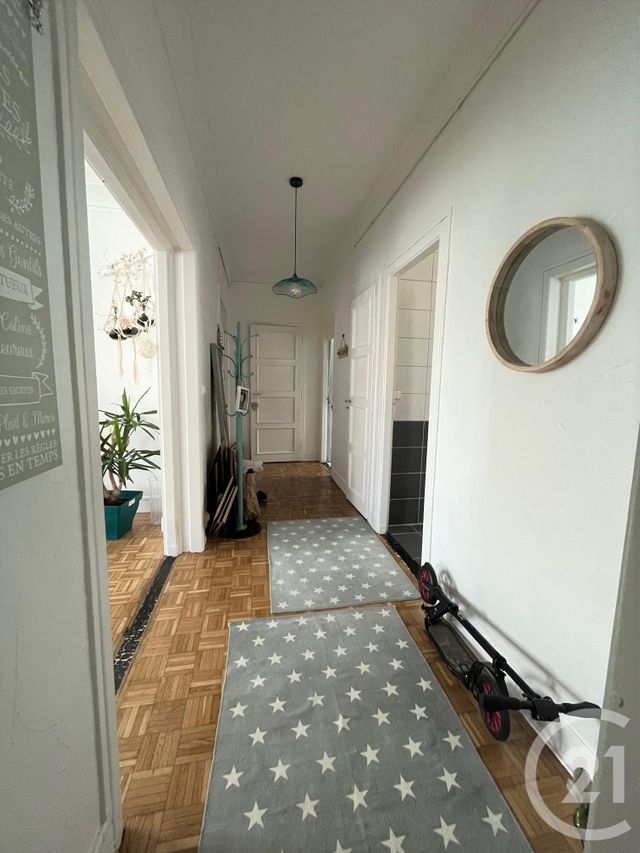 Appartement F3 &agrave; louer - 3 pi&egrave;ces - 89,68 m2 - Orleans - 45 - CENTRE