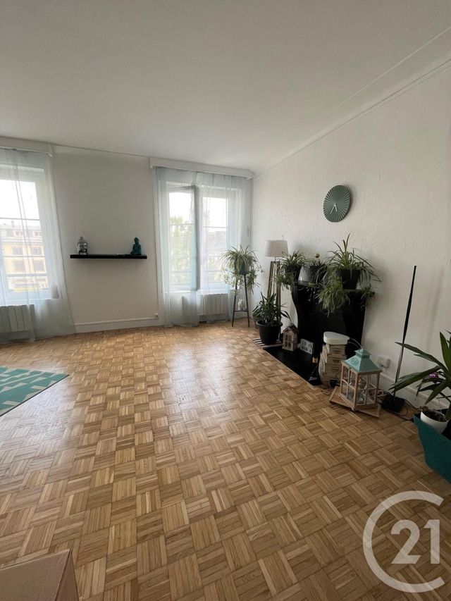 Appartement F3 &agrave; louer - 3 pi&egrave;ces - 89,68 m2 - Orleans - 45 - CENTRE