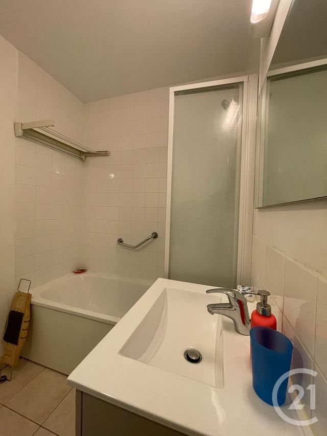 Appartement &agrave; louer - 2 pi&egrave;ces - 47,46 m2 - Orleans - 45 - CENTRE