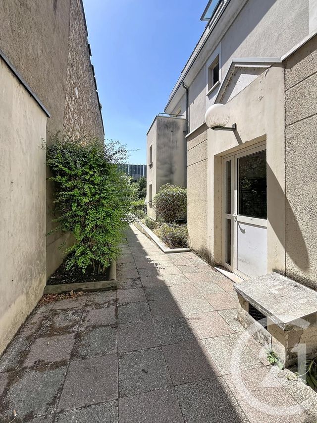 Appartement F2 &agrave; louer - 2 pi&egrave;ces - 34,50 m2 - Orleans - 45 - CENTRE