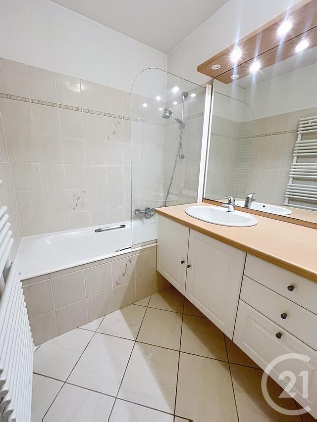 Appartement F2 &agrave; louer - 2 pi&egrave;ces - 57,36 m2 - Orleans - 45 - CENTRE