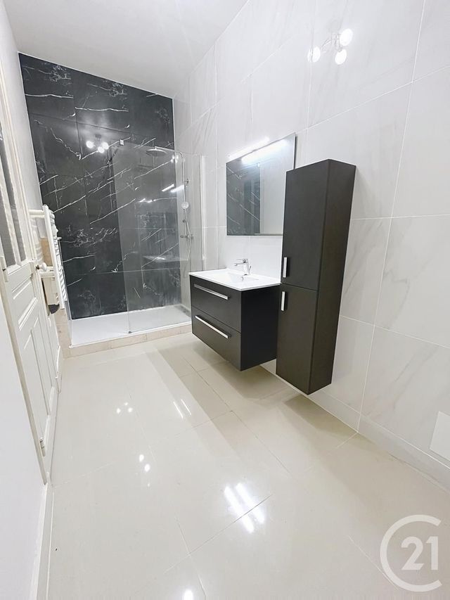 Appartement F2 &agrave; louer - 2 pi&egrave;ces - 67,62 m2 - Orleans - 45 - CENTRE