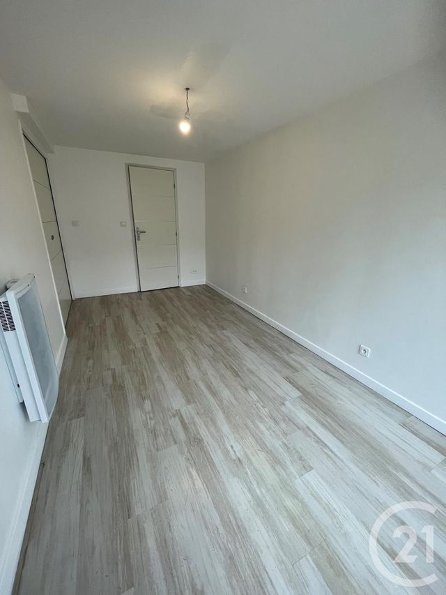 Maison &agrave; louer - 6 pi&egrave;ces - 102 m2 - Fleury Les Aubrais - 45 - CENTRE