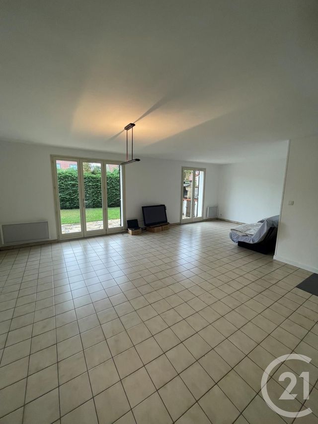 Maison &agrave; louer - 6 pi&egrave;ces - 102 m2 - Fleury Les Aubrais - 45 - CENTRE