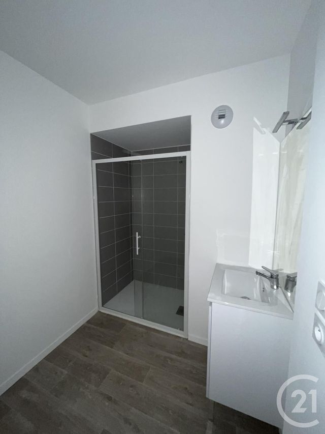 Appartement F3 &agrave; louer - 3 pi&egrave;ces - 63,40 m2 - St Jean De Braye - 45 - CENTRE