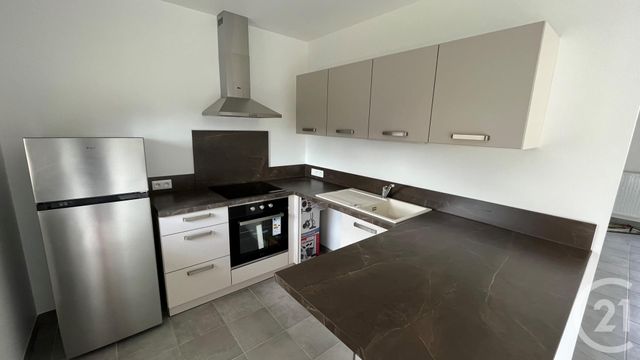 Maison &agrave; louer - 3 pi&egrave;ces - 70,80 m2 - Meung Sur Loire - 45 - CENTRE