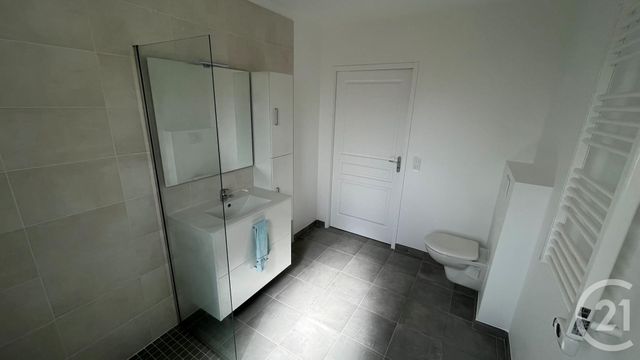 Maison &agrave; louer - 3 pi&egrave;ces - 70,80 m2 - Meung Sur Loire - 45 - CENTRE