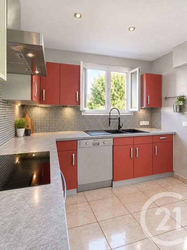 Appartement F4 &agrave; louer - 4 pi&egrave;ces - 80 m2 - St Jean De Braye - 45 - CENTRE