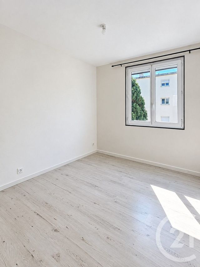 Appartement F4 &agrave; louer - 4 pi&egrave;ces - 80 m2 - St Jean De Braye - 45 - CENTRE