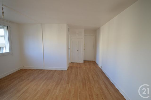 Appartement F2 &agrave; louer - 2 pi&egrave;ces - 41 m2 - Orleans - 45 - CENTRE