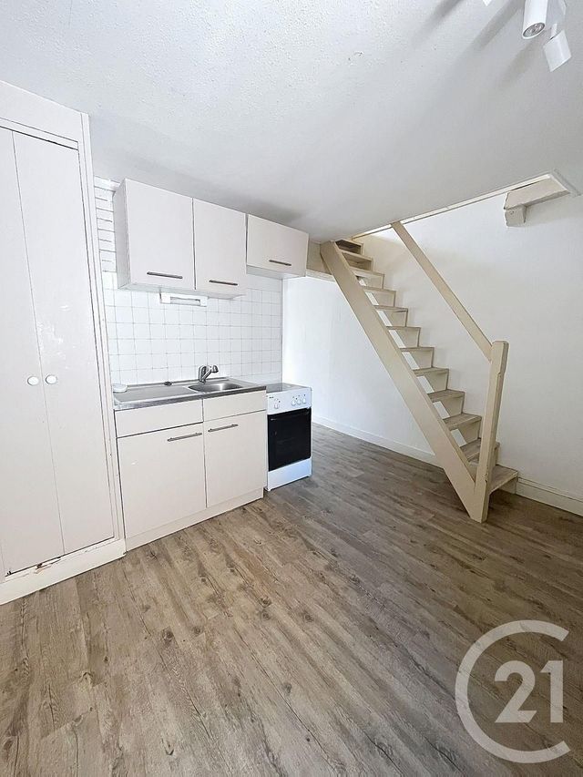 Appartement F2 &agrave; louer - 2 pi&egrave;ces - 44,85 m2 - Orleans - 45 - CENTRE
