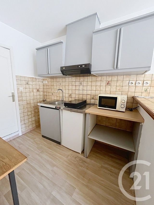 Appartement Studio &agrave; louer - 1 pi&egrave;ce - 26,48 m2 - Orleans - 45 - CENTRE
