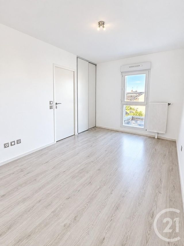 Appartement F2 &agrave; vendre - 2 pi&egrave;ces - 42 m2 - La Chapelle St Mesmin - 45 - CENTRE
