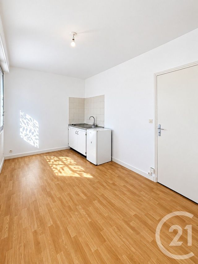 Appartement F1 &agrave; louer - 1 pi&egrave;ce - 18,36 m2 - Orleans - 45 - CENTRE