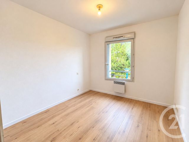 Appartement T3 &agrave; vendre - 3 pi&egrave;ces - 60 m2 - L Isle Jourdain - 32 - MIDI-PYRENEES