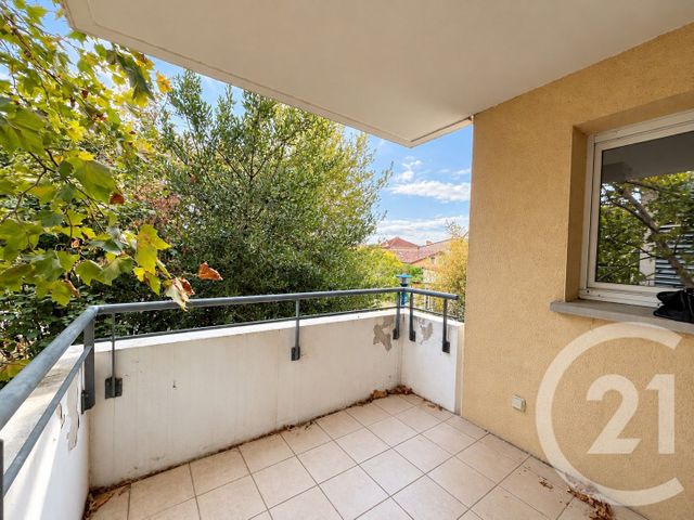 Appartement T3 &agrave; vendre - 3 pi&egrave;ces - 60 m2 - L Isle Jourdain - 32 - MIDI-PYRENEES