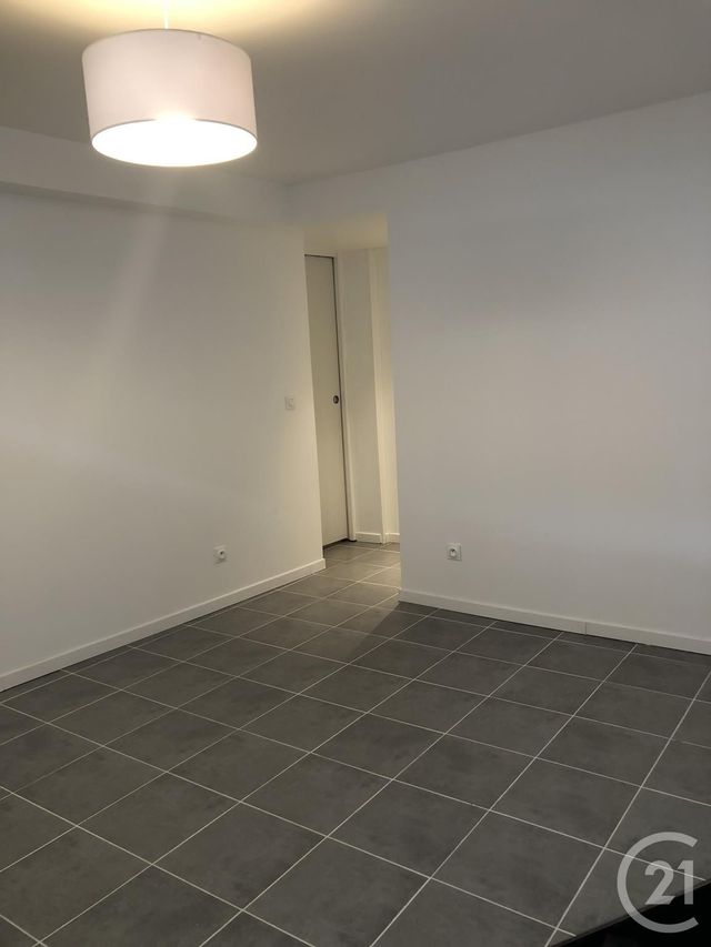 Appartement à vendre - 6 pièces - 118,62 m2 - Beauchamp - 95 - ILE-DE-FRANCE