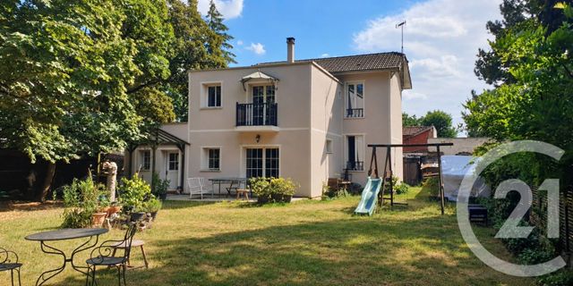Maison 7 pièces 172 m² · à Beauchamp · 172,4 m² · 648 000 €