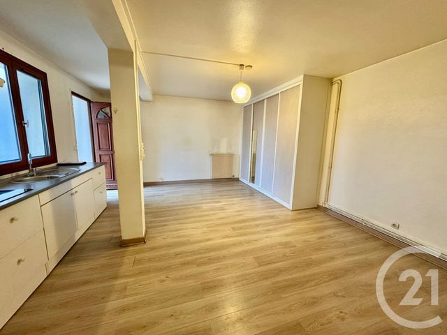 Appartement Studio à louer - 1 pièce - 27,15 m2 - Pierrelaye - 95 - ILE-DE-FRANCE