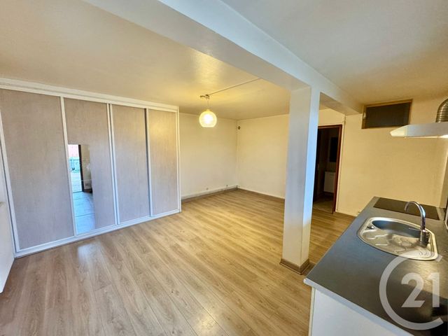 Appartement Studio à louer - 1 pièce - 27,15 m2 - Pierrelaye - 95 - ILE-DE-FRANCE