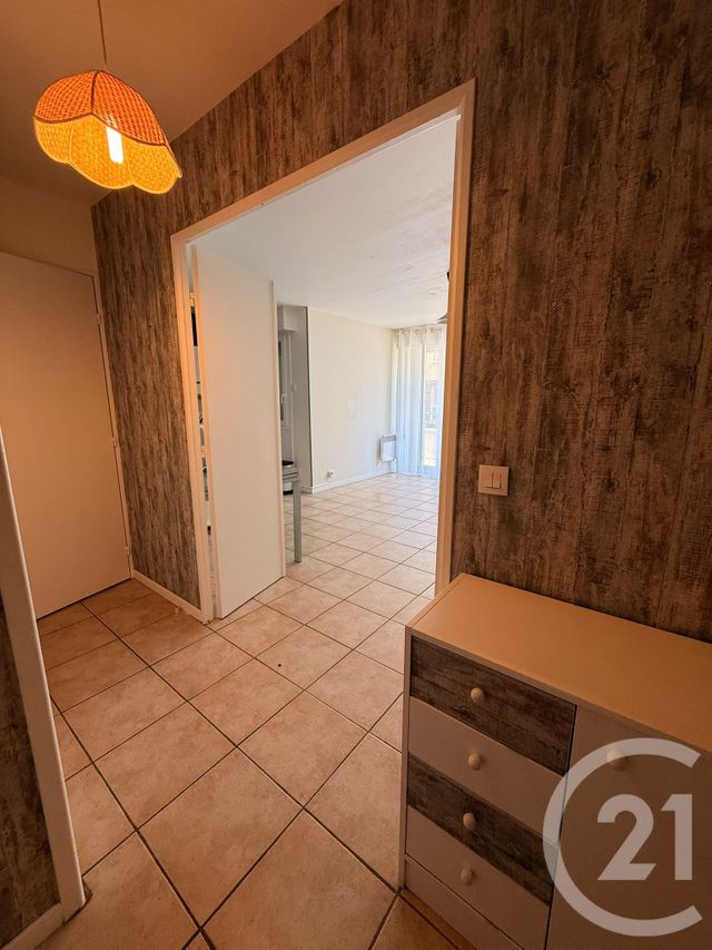 Appartement F1 &agrave; louer - 1 pi&egrave;ce - 30,09 m2 - Beauchamp - 95 - ILE-DE-FRANCE