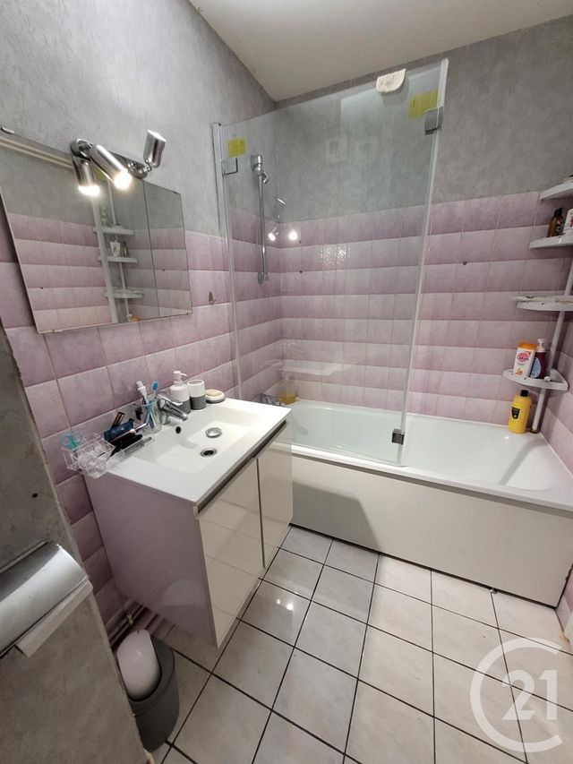 Appartement F2 à vendre - 2 pièces - 47,57 m2 - Mantes La Ville - 78 - ILE-DE-FRANCE