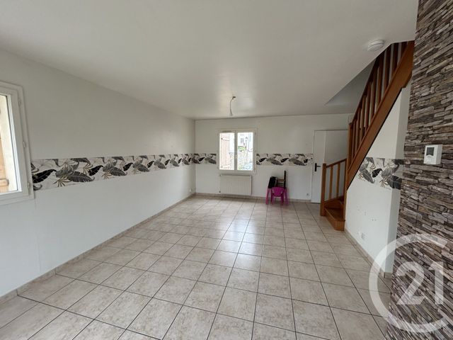 Maison à louer - 4 pièces - 88,56 m2 - Auneau Bleury St Symphorien - 28 - CENTRE
