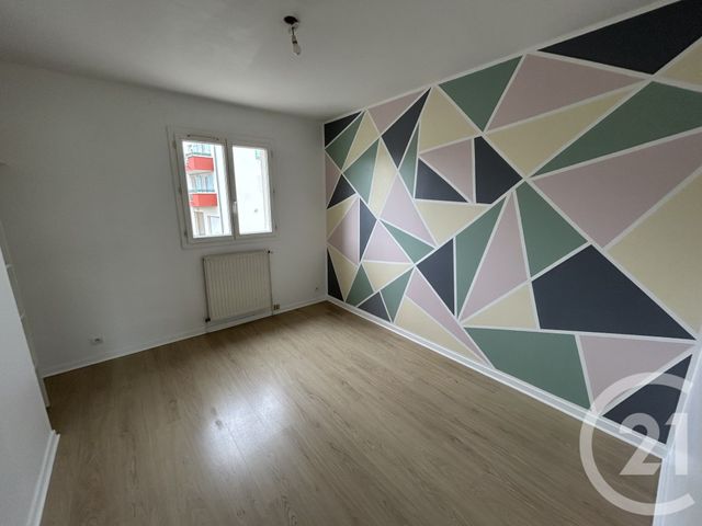 Maison à louer - 4 pièces - 88,56 m2 - Auneau Bleury St Symphorien - 28 - CENTRE