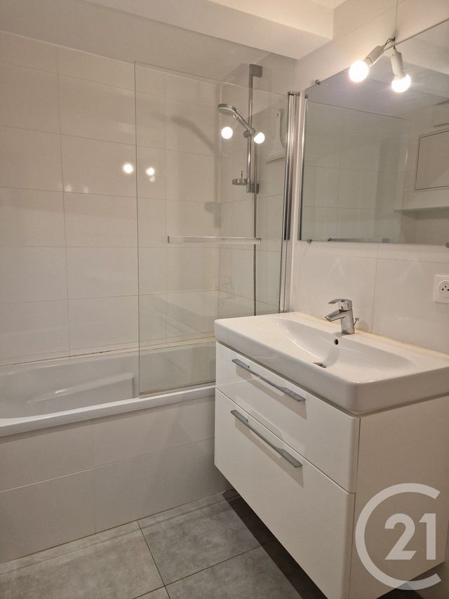 Appartement Duplex &agrave; louer - 2 pi&egrave;ces - 42,58 m2 - Chevreuse - 78 - ILE-DE-FRANCE