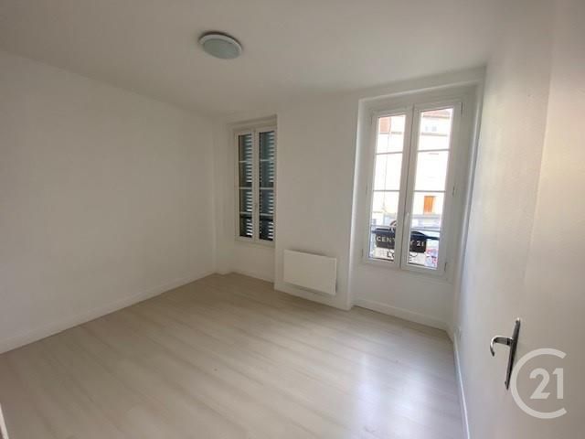 Appartement F3 &agrave; louer - 3 pi&egrave;ces - 53,77 m2 - Mantes La Jolie - 78 - ILE-DE-FRANCE