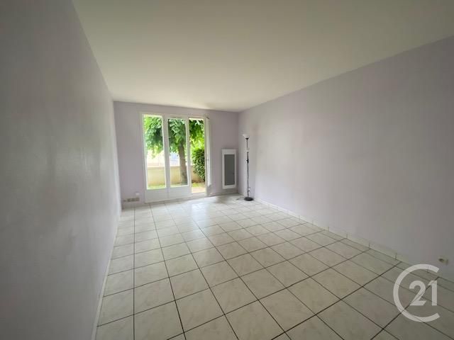 Appartement F2 &agrave; louer - 2 pi&egrave;ces - 39,54 m2 - Mantes La Jolie - 78 - ILE-DE-FRANCE