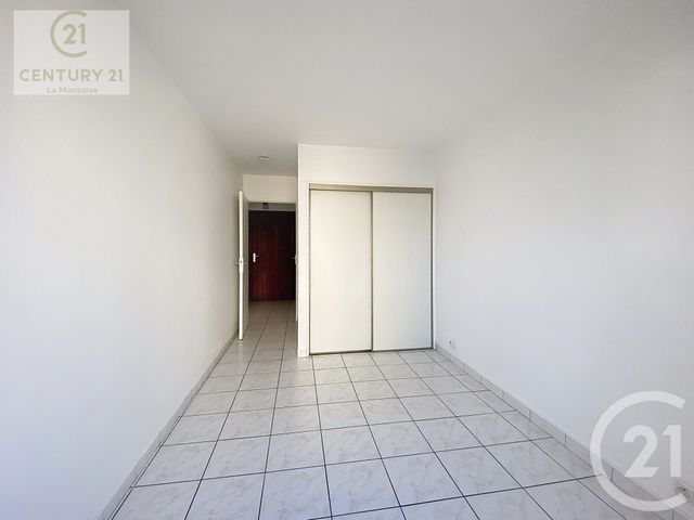 Appartement F2 &agrave; louer - 2 pi&egrave;ces - 39,54 m2 - Mantes La Jolie - 78 - ILE-DE-FRANCE